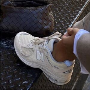 New balance 2002r shoes